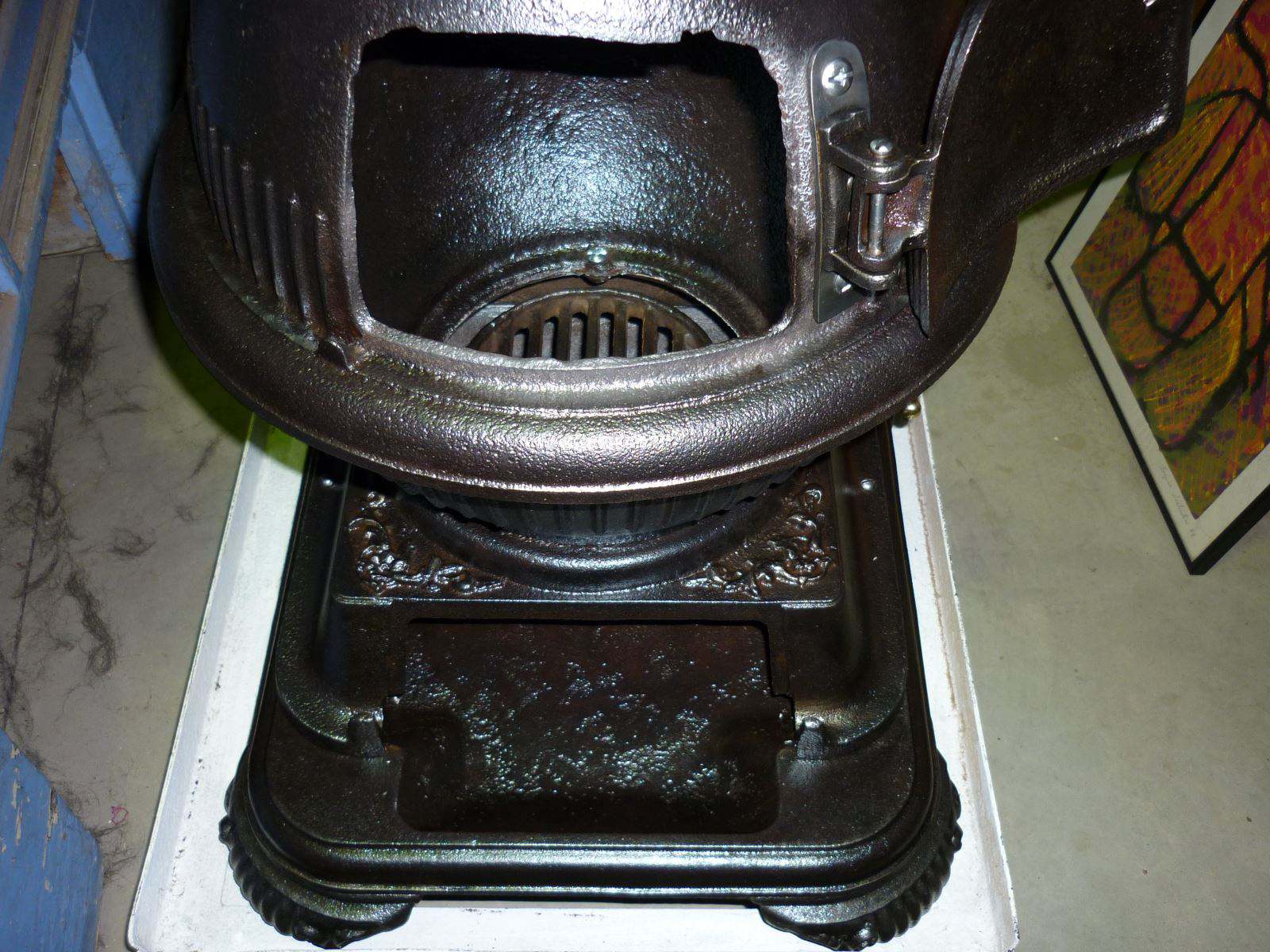Pot Belly Stove. Repaired, Restored & Excellent Working Order